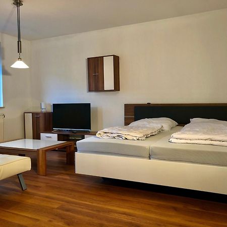 Ferienwohnung Familie Troeger Floh Bagian luar foto