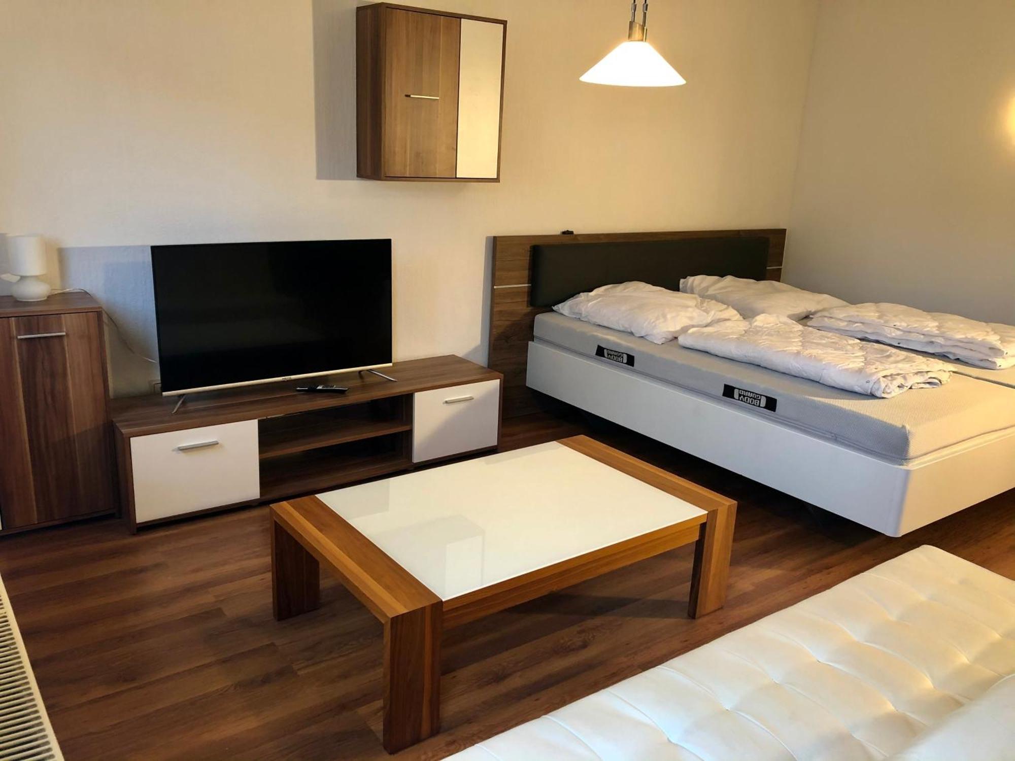Ferienwohnung Familie Troeger Floh Bagian luar foto