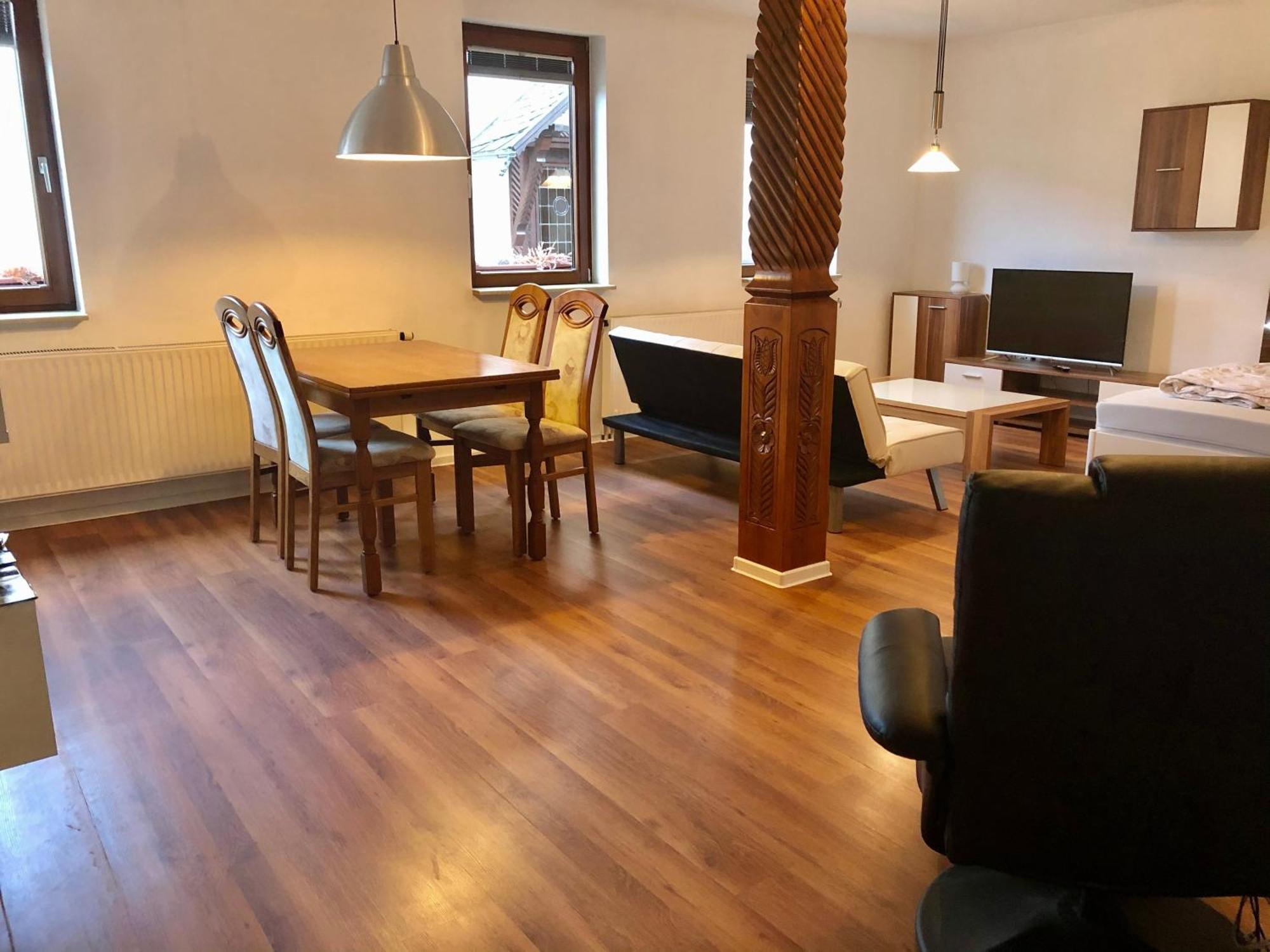 Ferienwohnung Familie Troeger Floh Bagian luar foto
